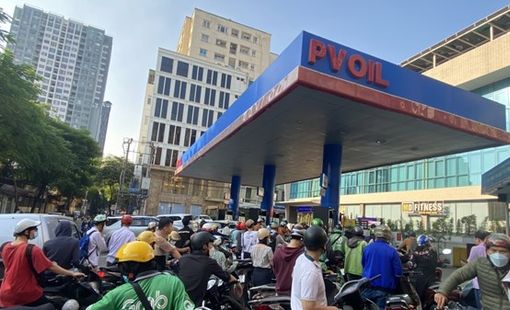 Giá xăng tăng, giá dầu tiếp tục giảm trong phiên điều hành ngày 16/10