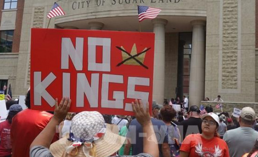 Hàng triệu người Mỹ tuần hành phản đối chính sách của Tổng thống D.Trump