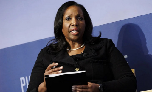 Tòa án Mỹ hoãn quyết định sa thải Thống đốc Fed Lisa Cook