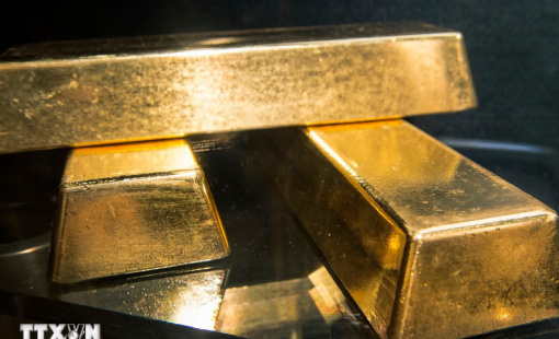 Giá vàng hạ nhiệt khi đồng USD mạnh lên và nhà đầu tư chốt lời