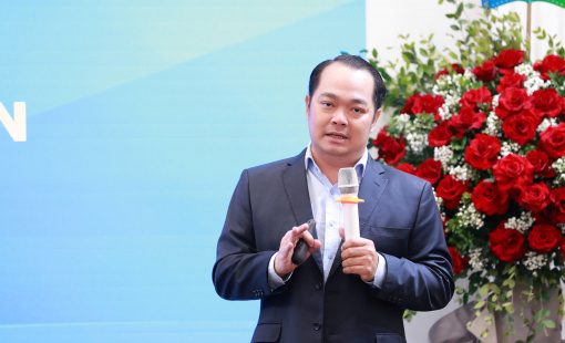 Chứng khoán, bất động sản, vàng, bạc, phân bổ đầu tư ra sao?