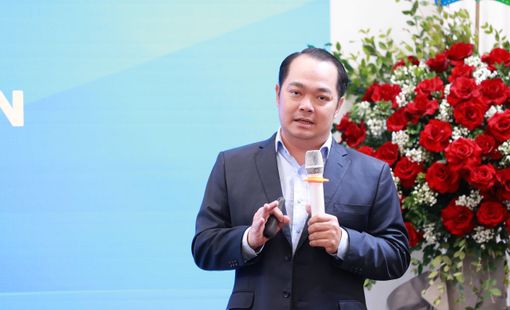 Chứng khoán, bất động sản, vàng, bạc, phân bổ đầu tư ra sao?