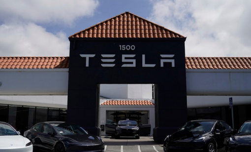 Tesla quý III/2025: Lợi nhuận giảm mạnh do thuế và chi phí