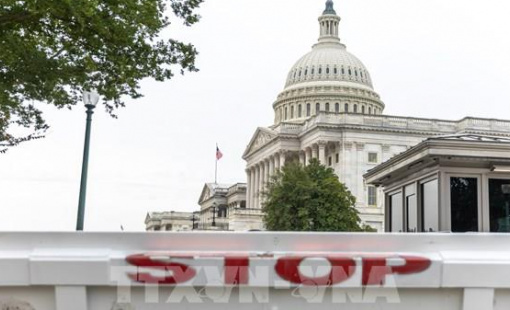 Mỹ: Chính phủ tiếp tục đóng cửa sau thất bại bỏ phiếu tại Thượng viện