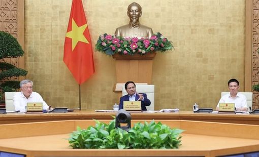 Thủ tướng Chính phủ: Tập trung “3 đẩy mạnh” phấn đấu tăng trưởng đạt trên 8%