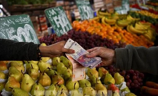 Argentina dự báo lạm phát năm 2025 tăng lên gần 30%
