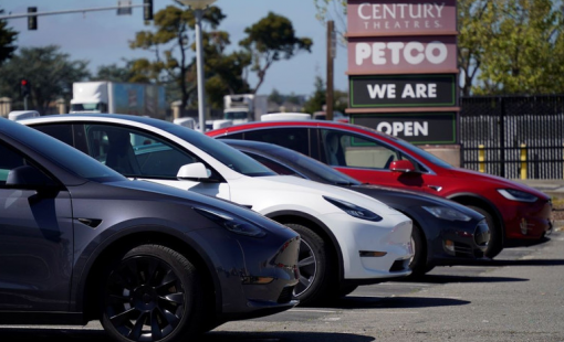 Mỹ điều tra gần 2,9 triệu xe Tesla liên quan đến hệ thống tự lái hoàn toàn