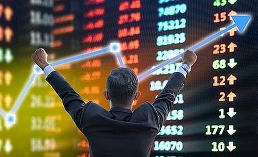 Một công ty dệt may báo lãi quý 3 cao nhất lịch sử hoạt động, cổ phiếu "bốc đầu" kịch trần