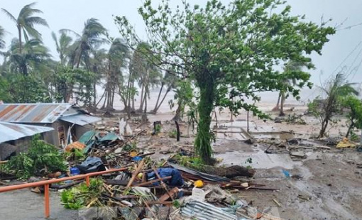 Siêu bão Fung-wong đổ bộ vào Philippines