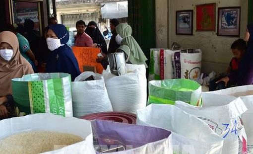 Giá gạo Thái Lan xuống mức thấp nhất 18 năm