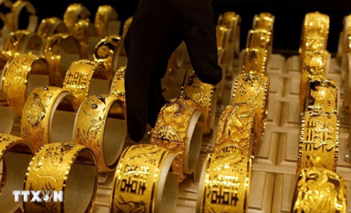 Giá vàng thế giới tuần đầu tăng trong tháng sau nhiều biến động