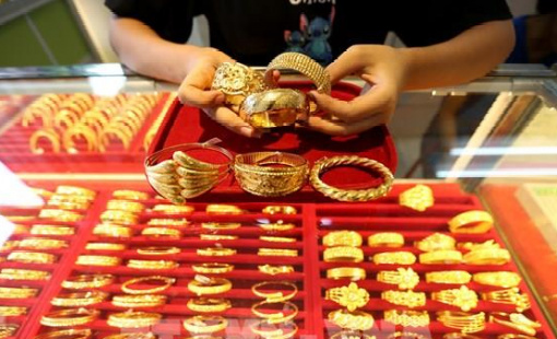 Giá vàng giảm bốn phiên liên tiếp khi kỳ vọng Fed cắt giảm lãi suất yếu đi