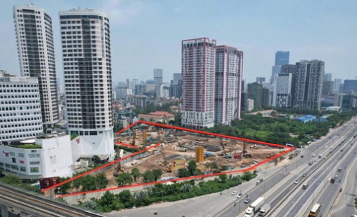 Một công ty muốn rời sàn chứng khoán sau khi bán đất vàng 3 mặt tiền cho Sun Group thu về 5.800 tỷ đồng