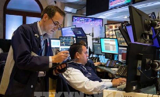 Chỉ số chứng khoán Nasdaq Composite giảm tuần thứ ba liên tiếp