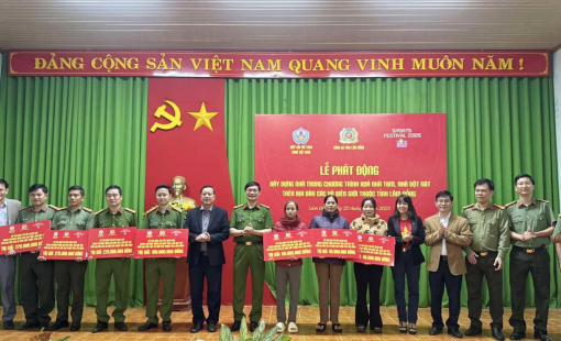 NovaGroup và Hiệp hội Thể thao Công an Nhân dân trao tặng kinh phí xây dựng nhà ở cho người dân có hoàn cảnh khó khăn