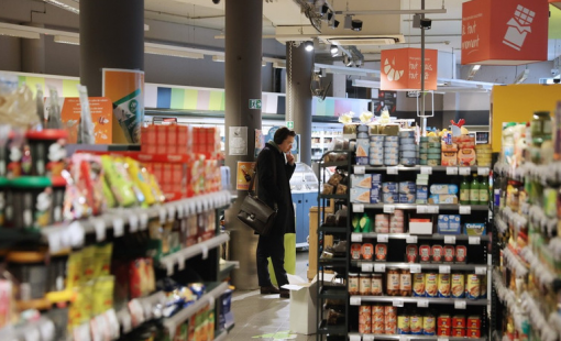 Dự báo kinh tế toàn cầu: Nhiều áp lực bủa vây