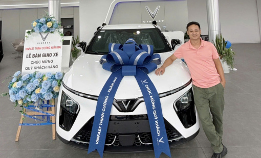 Chủ xe VinFast VF 7: “Yêu từ cái nhìn đầu tiên, khả năng vận hành thuyết phục tuyệt đối”