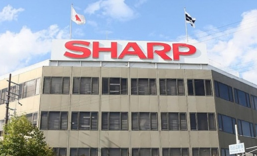 'Tượng đài Nhật Bản' một thời Sharp muốn lấn sân mảng AI, xe điện, robot
