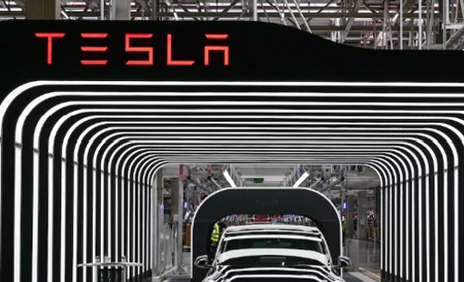 ‘Cơn đau đầu’ mới của Elon Musk: Doanh số giảm gần 1 nửa tại châu Âu khi thị trường xe điện chung tăng 26%