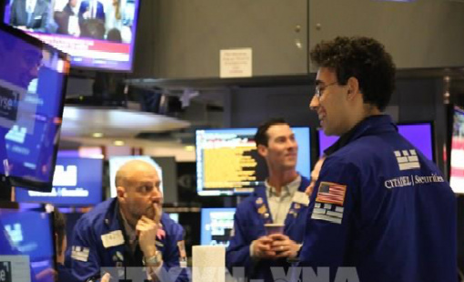 Phố Wall biến động trái chiều trong phiên giao dịch đầu tuần