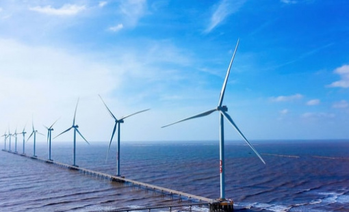 REE rót thêm 3.250 tỷ làm điện gió