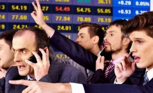 Một thế lực tung hơn trăm tỷ "gom" cổ phiếu của tỷ phú Phạm Nhật Vượng