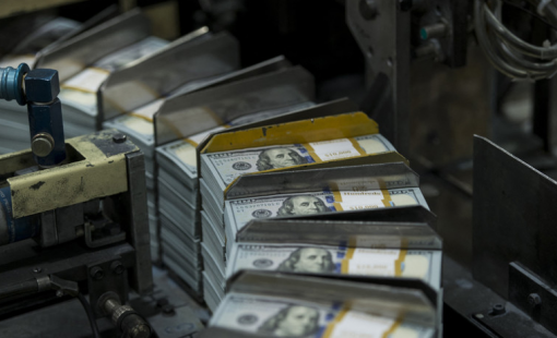 Xu hướng lãi suất toàn cầu 2026: Thách thức và biến động mạnh