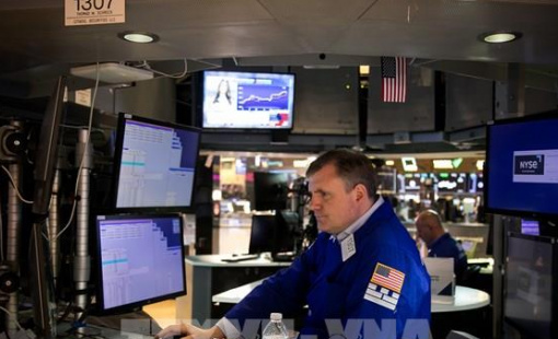 Phố Wall rúng động khi cổ phiếu AI lao dốc