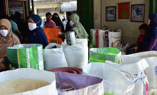 Giá gạo Thái Lan cao nhất sáu tháng, đậu tương tiếp tục giảm