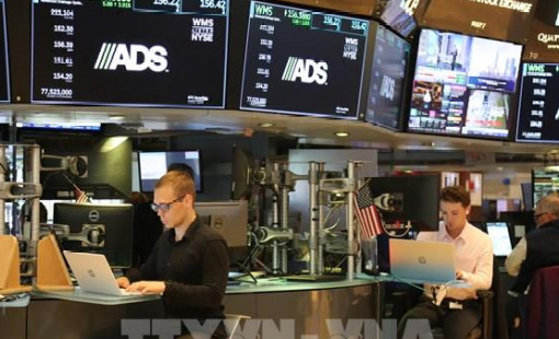 Chứng khoán thế giới giảm điểm do nỗi lo về triển vọng kinh tế Mỹ