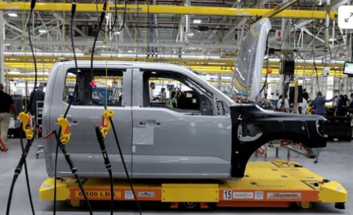Ford rút lui khỏi xe điện: Ngành ô tô Mỹ mắc kẹt giữa lợi nhuận và tương lai