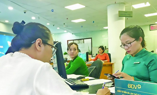 Ngân hàng thăng hạng tạo lực hút vốn mới