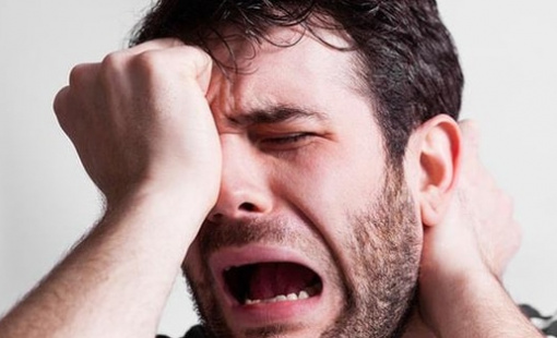 Nhà đầu tư nên làm gì khi bị "kẹp hàng" cổ phiếu liên tục giảm sàn?