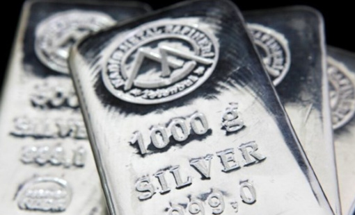 Giá bạc lập đỉnh mới nhờ kỳ vọng Fed hạ lãi suất và nguồn cung thắt chặt