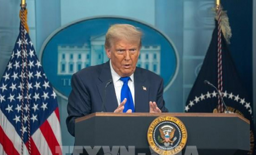 Nhìn lại chính sách thuế của Tổng thống Trump trong năm 2025