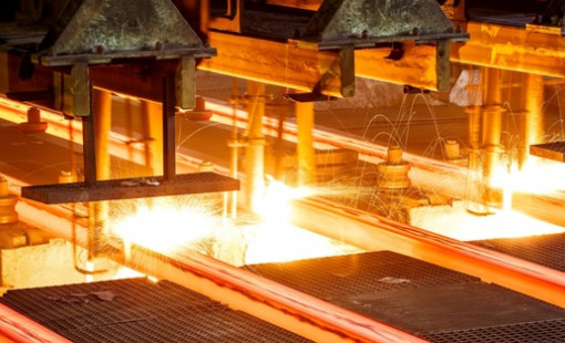 Nhận “phao cứu sinh” từ tỷ phú Phạm Nhật Vượng, một cổ phiếu thép bất ngờ tăng bằng lần