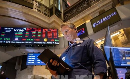 Chứng khoán Mỹ giữ nhịp đi ngang, chờ tín hiệu từ Fed