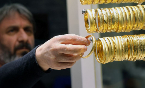 Giá vàng duy trì trên mốc 4.200 USD/ounce nhờ kỳ vọng giảm lãi suất