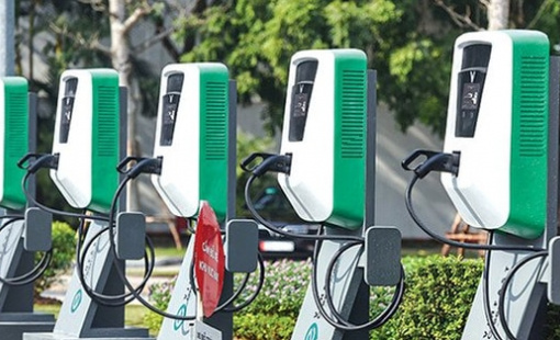 Bổ sung quy định riêng về giá điện cho xe sạc điện