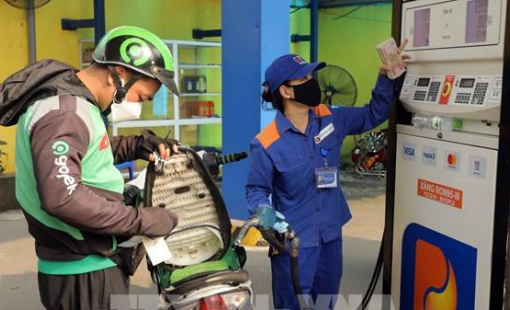 Giá xăng dầu đồng loạt giảm