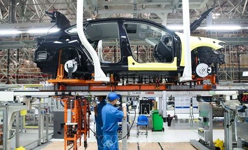 Tổng thống Mỹ lên kế hoạch áp thuế nhập khẩu ô tô