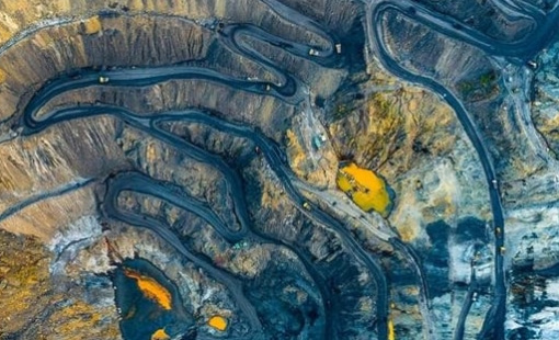 Tỉnh sở hữu 90% sản lượng "vàng đen" của Việt Nam đặt mục tiêu kỷ lục, DN chiếm 1/4 GRDP cần làm gì?