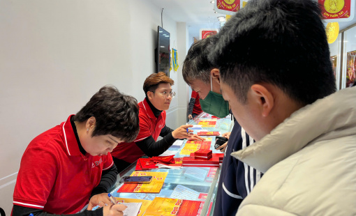 Vàng SJC giảm giá sáng đầu tuần