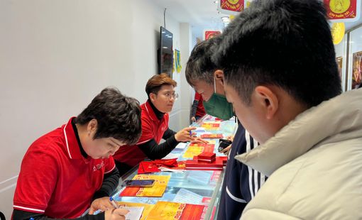 Vàng SJC giảm giá sáng đầu tuần
