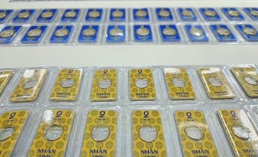 Giá vàng trong nước và USD ngân hàng đồng loạt tăng