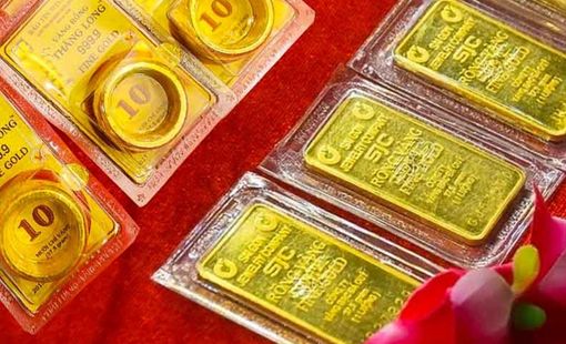 Giá vàng SJC vọt tăng theo thế giới