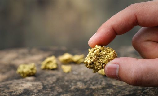 Giá vàng thế giới hồi phục nhẹ