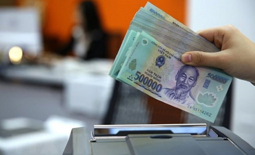 Nghiêm cấm các ngân hàng thương mại tự do tăng lãi suất