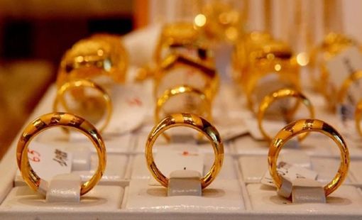 Chưa từng có trong lịch sử, giá vàng nhẫn vượt 93 triệu đồng