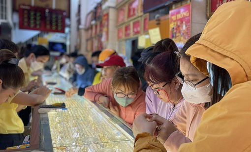 Đầu tư vàng thời điểm này – cơ hội hay cạm bẫy?